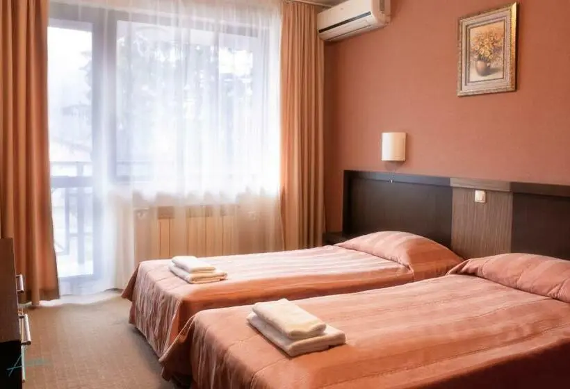 バルコニー付きスタンダードルーム, Ostrova Holiday Village