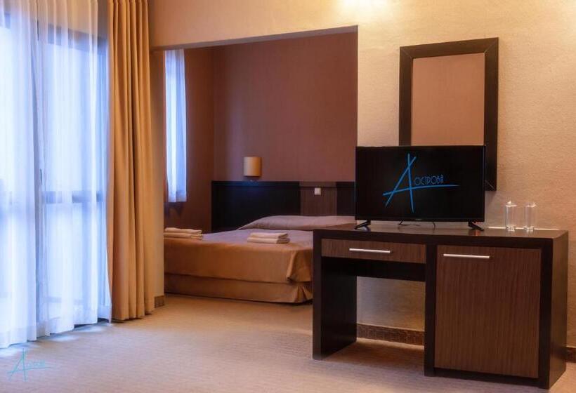 Полулюкс с Балконом, Ostrova Holiday Village