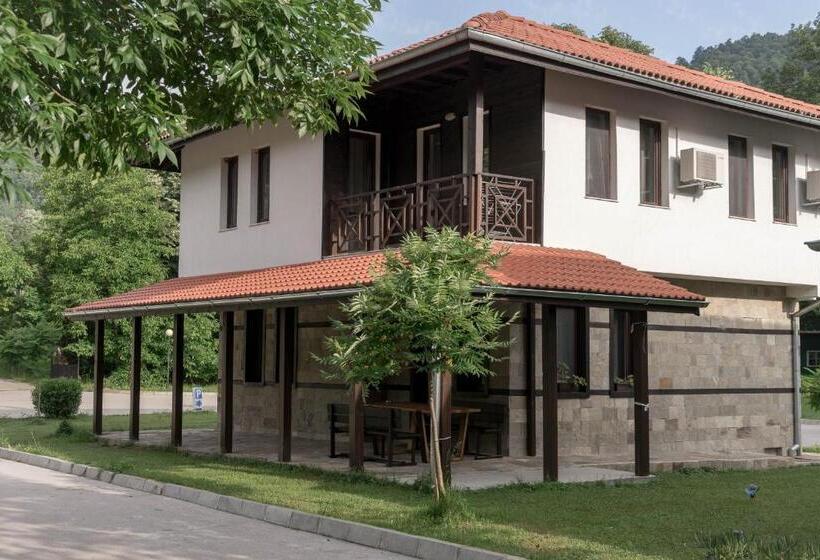 منزل 3 غرف نوم, Ostrova Holiday Village