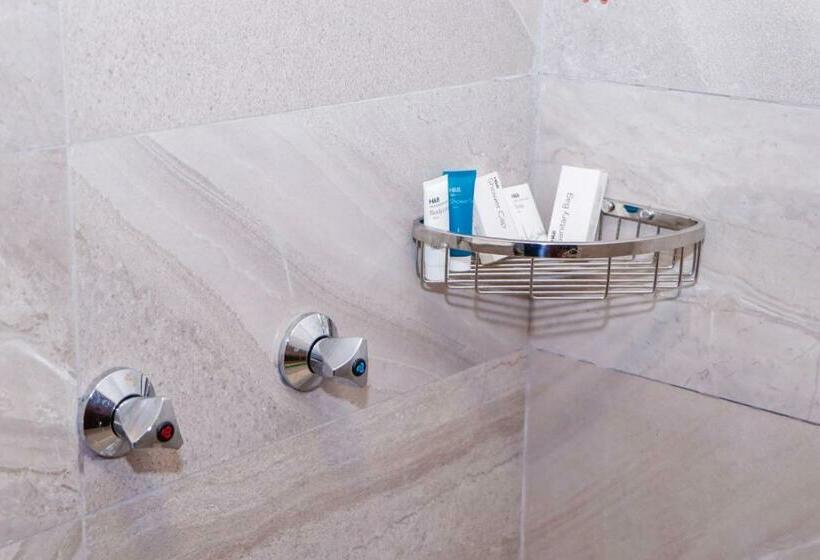 اتاق سوپریور, The Kyaka