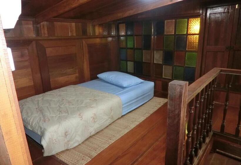 بنجلو قياسى, Klong Suan Plue Resort