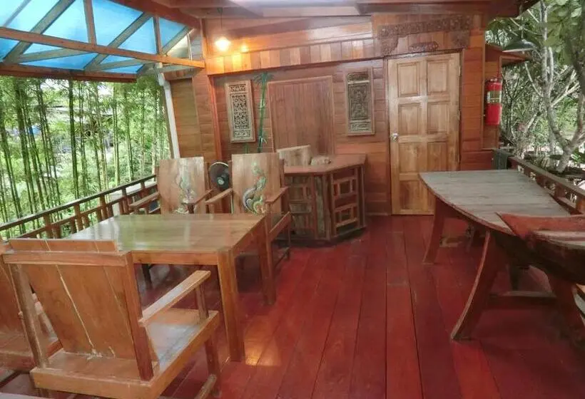 デラックスバンガロー, Klong Suan Plue Resort