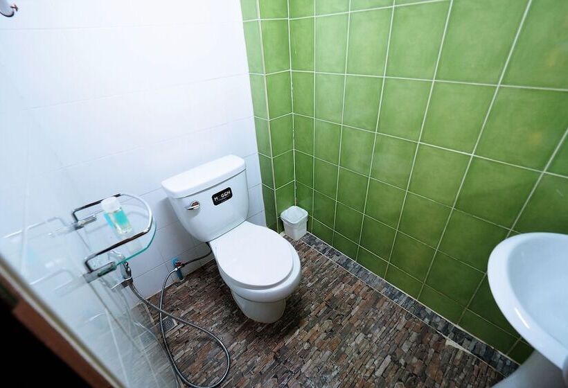 بنجلو سوبيريور, Klong Suan Plue Resort