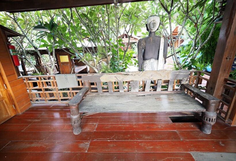 بنجلو سوبيريور, Klong Suan Plue Resort