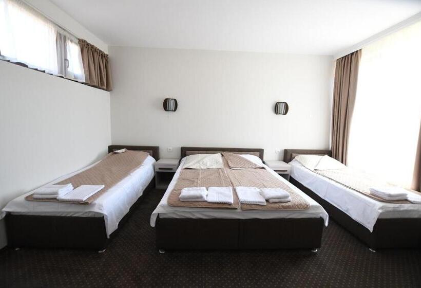 اتاق استاندارد چهار تخته, Atrijum Apartments And Rooms