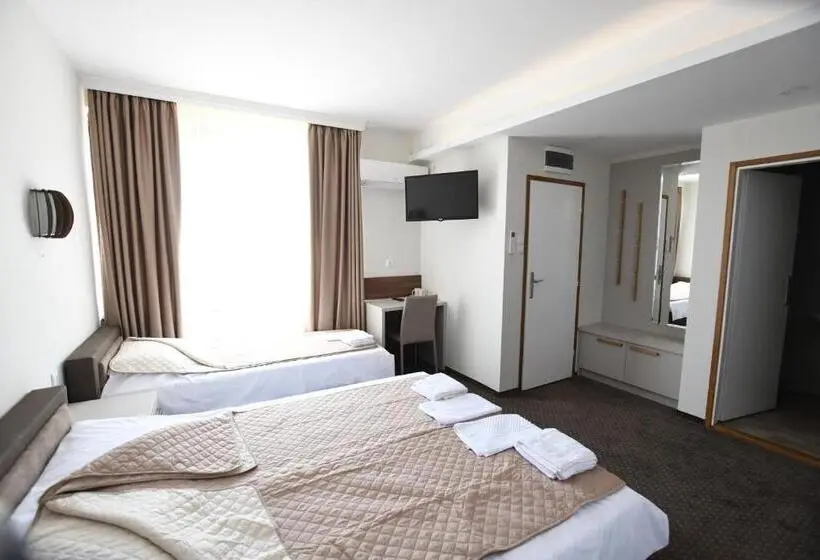 اتاق استاندارد چهار تخته, Atrijum Apartments And Rooms