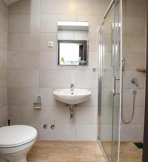 اتاق استاندارد, Atrijum Apartments And Rooms