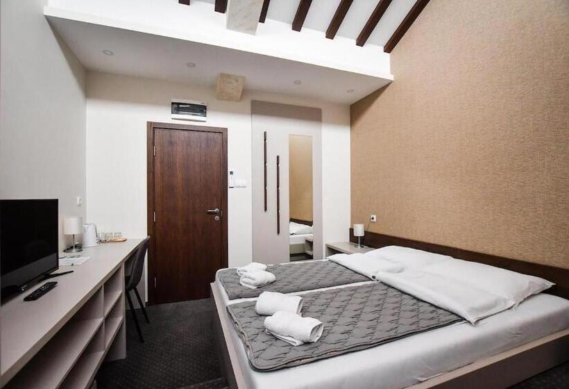 اتاق استاندارد, Atrijum Apartments And Rooms