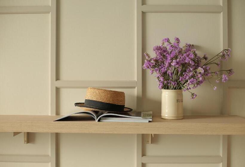 带阳台的高级房间, Navela Hotel & Convention