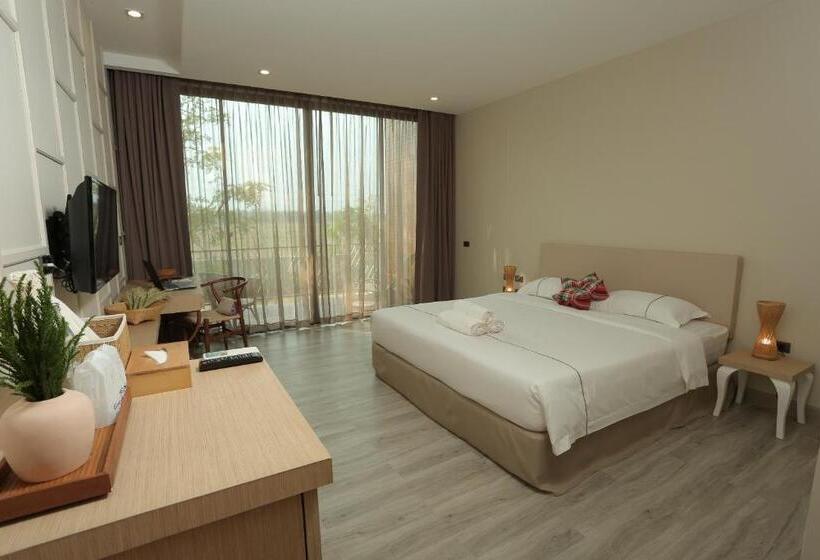 带阳台的高级房间, Navela Hotel & Convention