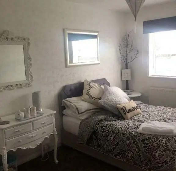اتاق استاندارد با چشم‌انداز باغ, Southend Airport Bed & Breakfast