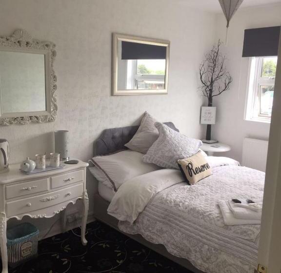 ガーデンビュースタンダードルーム, Southend Airport Bed & Breakfast