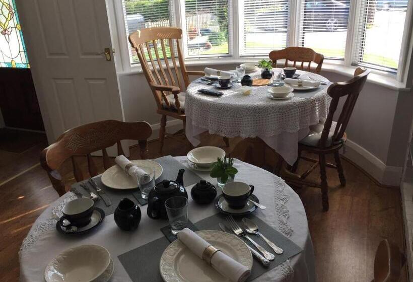 Номер Стандарт, Southend Airport Bed & Breakfast