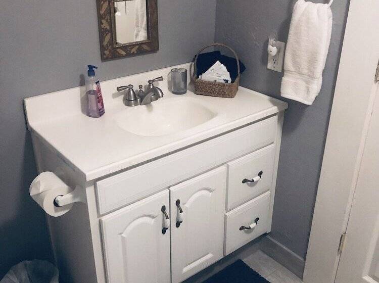 Номер Стандарт Совместная Ванная, The Whitmore Inn