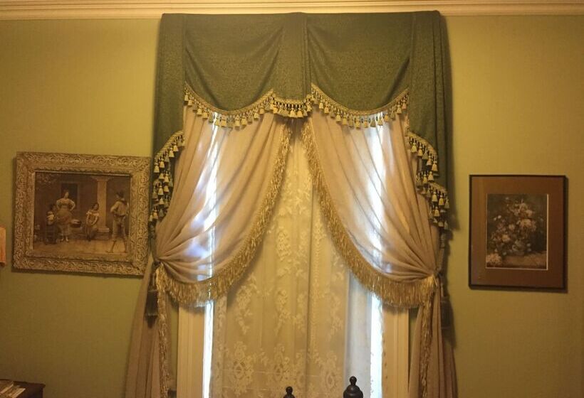 Номер Стандарт Совместная Ванная, The Whitmore Inn