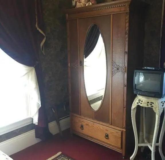 クイーンサイズベッドのスタンダードルーム, The Whitmore Inn