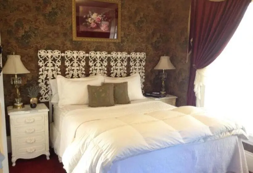 クイーンサイズベッドのスタンダードルーム, The Whitmore Inn