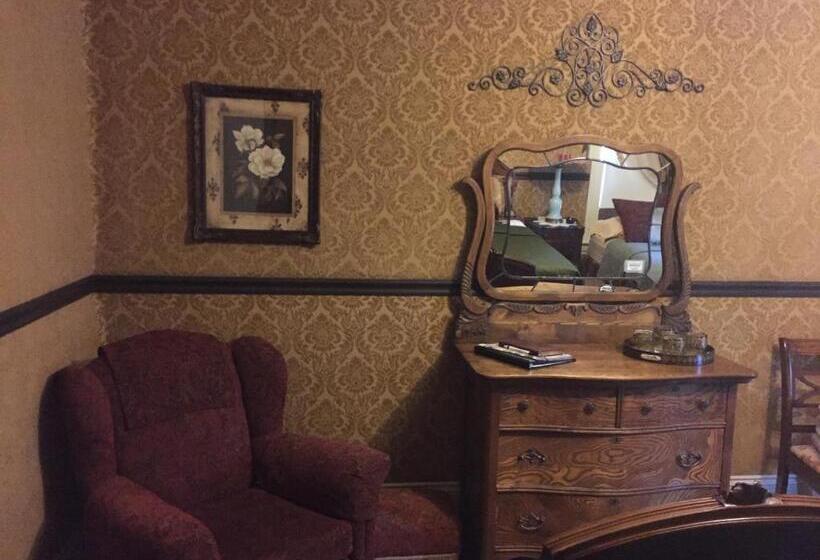 Номер Стандарт Четырехместный Совместный Санузел, The Whitmore Inn