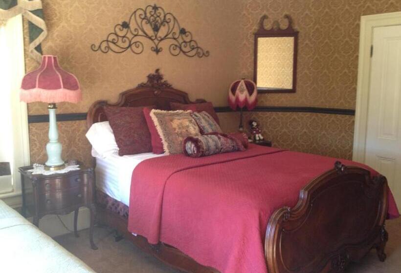 Номер Стандарт Четырехместный Совместный Санузел, The Whitmore Inn