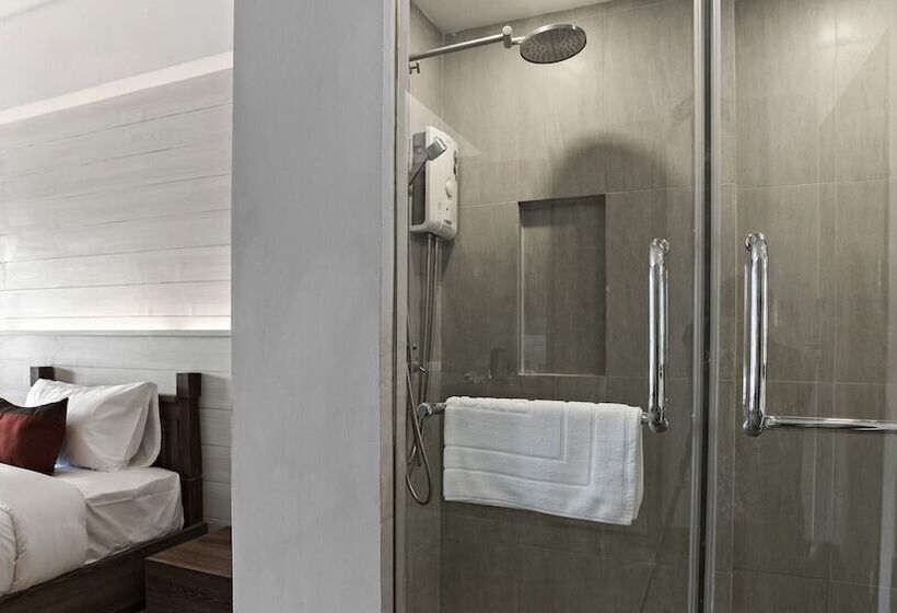 חדר דלוקס לשלושה, B2 Mae Hong Son Premier