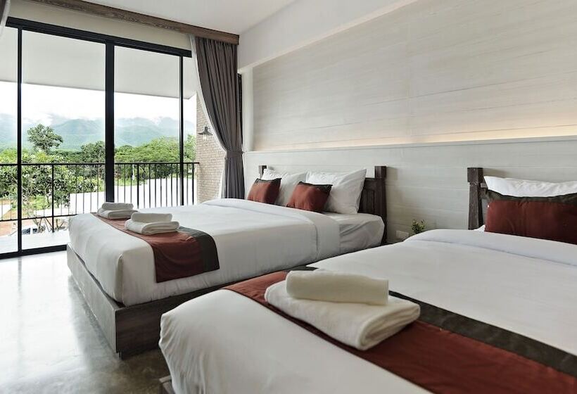 חדר דלוקס לשלושה, B2 Mae Hong Son Premier