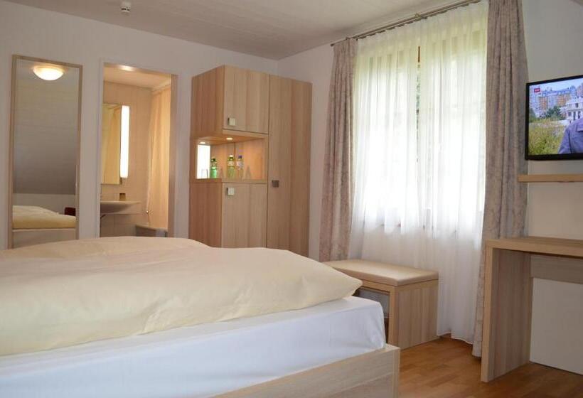 חדר סופריור, Hirschen Eggiwil