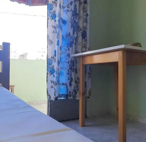バルコニー付きスタンダードルーム, Palácio Do Sol Hostel Pousada