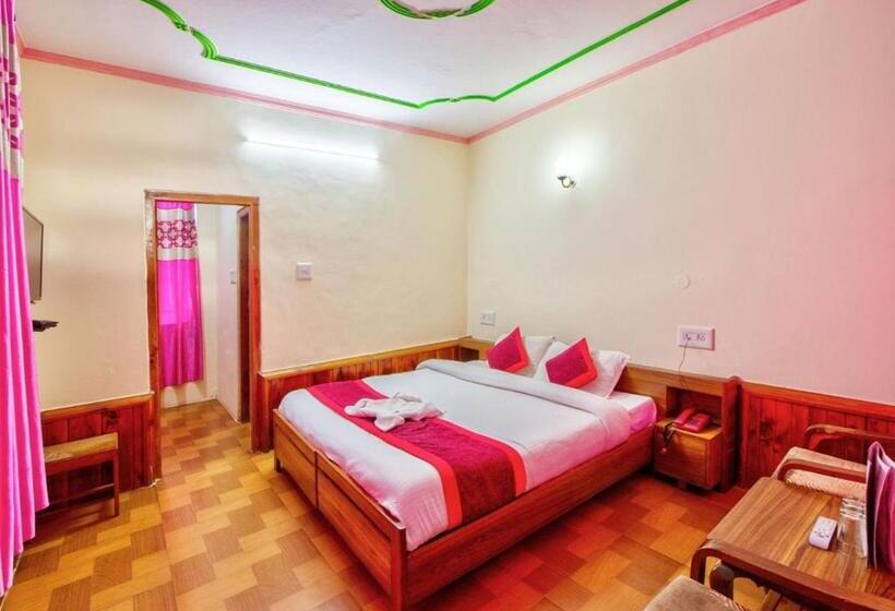 غرفة ديلوكس, Thakur