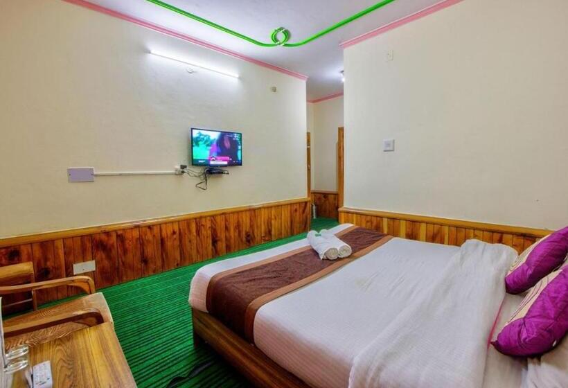 غرفة ديلوكس, Thakur