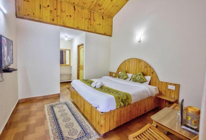 غرفة سوبيريور, Thakur