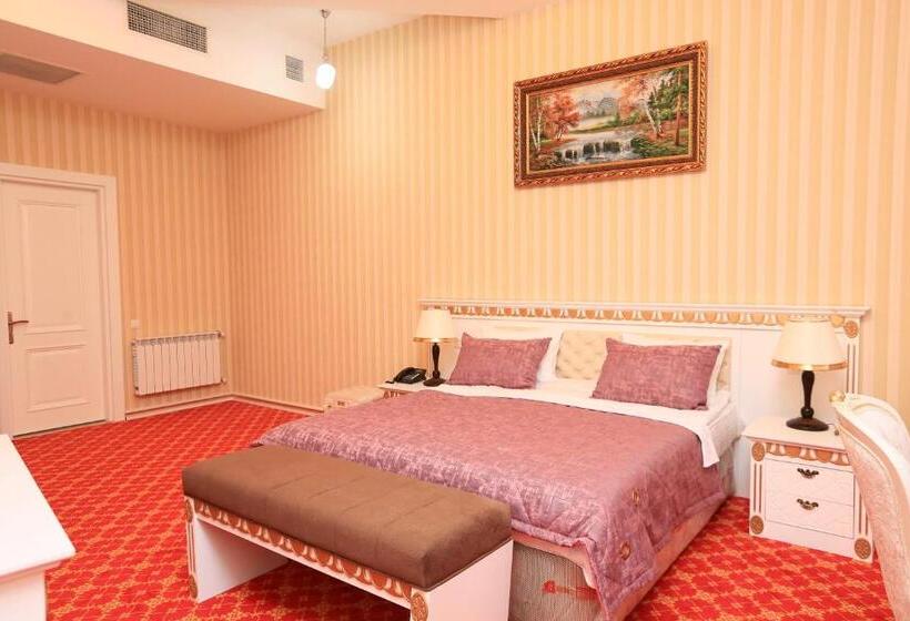 חדר סטנדרט, Spring