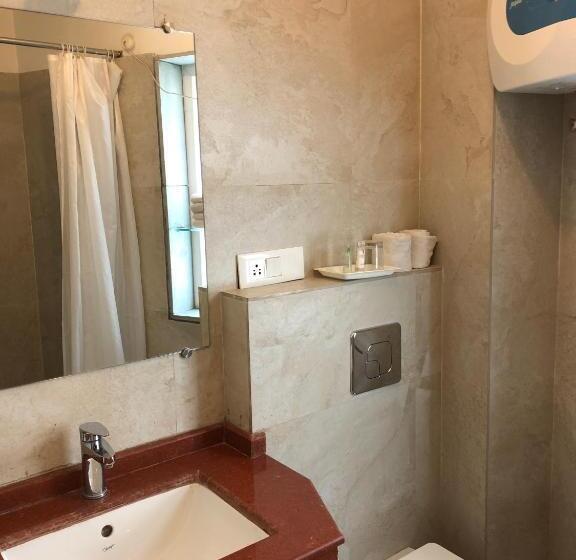 スタンダードルーム, The Pinewood, Nainital By Leisure Hotels