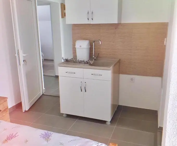 اتاق استاندارد سه تخته با بالکن, Guest House Ulnika
