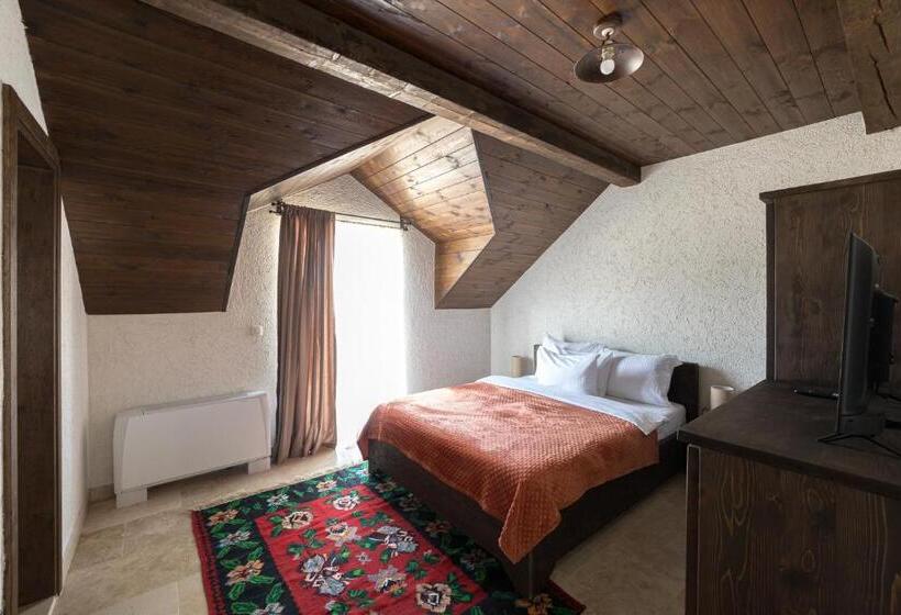 استودیوی لوکس, Bistrička čaršija