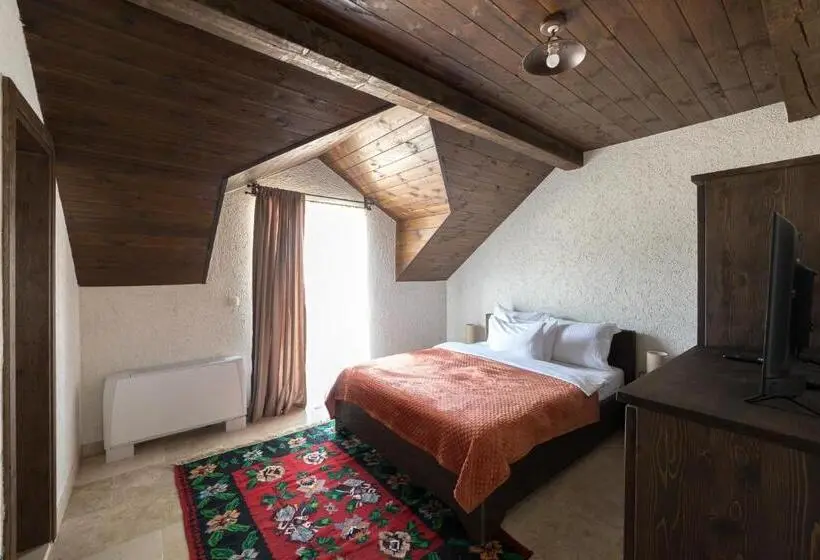 استودیوی لوکس, Bistrička čaršija
