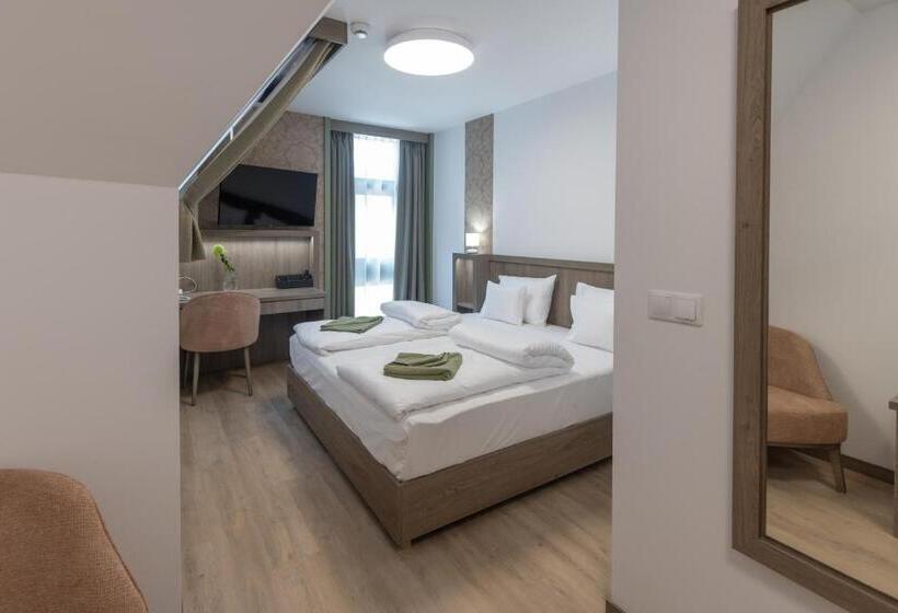 اتاق استاندارد, Turul Villa
