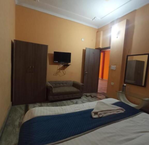 חדר סטנדרט, Siddhi Vinayak Hotel And Banquet