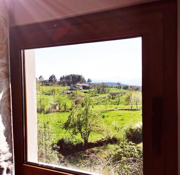 غرفة عائلية, Os 3 Rrr