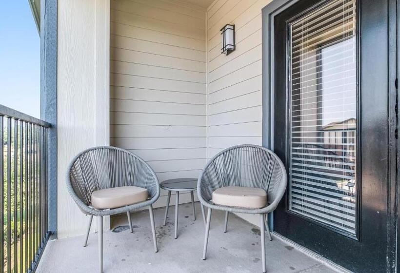 Апартаменты 2 Спальни, Barsala At Falcon Grand Harbor Apartments