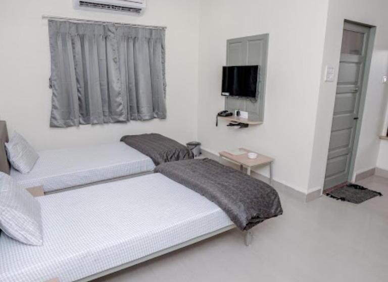 غرفة ديلوكس ثلاثية, Anjali Residency Bhuj