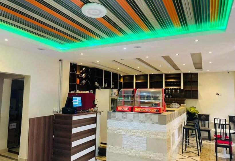 سوییت, Juba Optimum