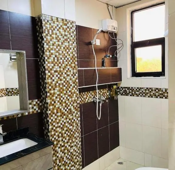 اتاق استاندارد یک نفره, Juba Optimum