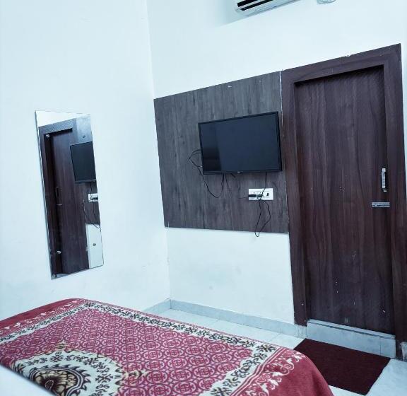 חדר דלוקס, Moon