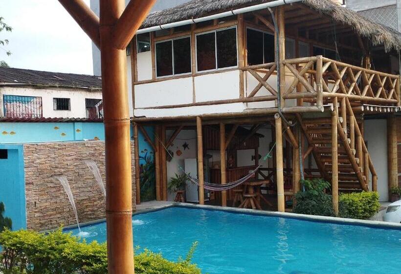 חדר משפחתי, Villa Bambú