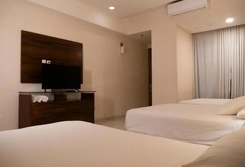 اتاق استاندارد سه نفره, Infinity Suites Habitación Triple 209