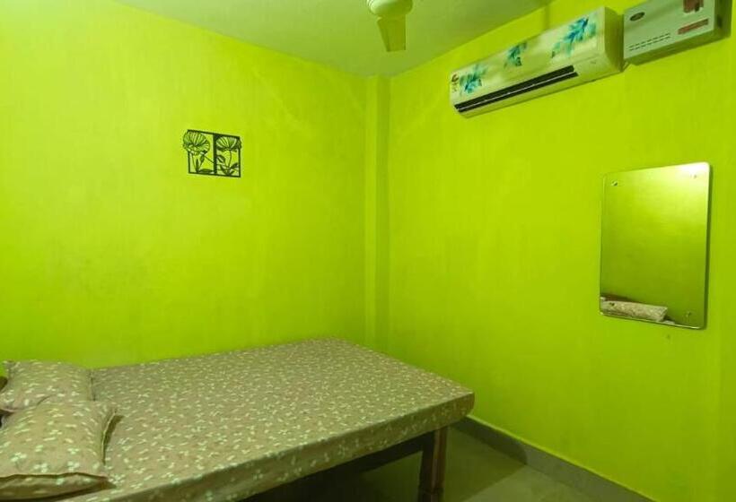 اتاق اکونومی, Rathipriya Inn