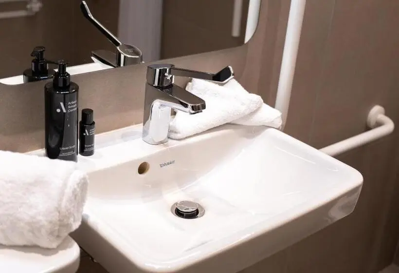 デラックスジュニアスイート, Arbed Living Hotel   Supercharger