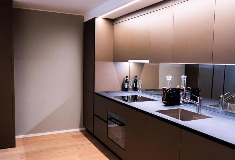 Люкс с Балконом, Arbed Living Hotel   Supercharger