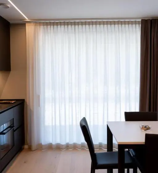 プレジデントスイートルーム, Arbed Living Hotel   Supercharger