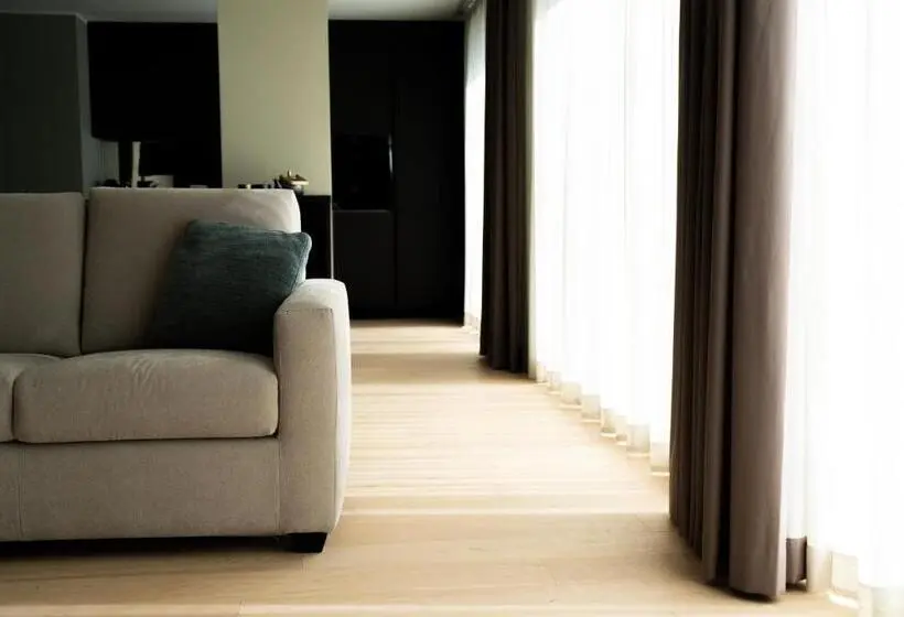 エクゼクティブスイート, Arbed Living Hotel   Supercharger
